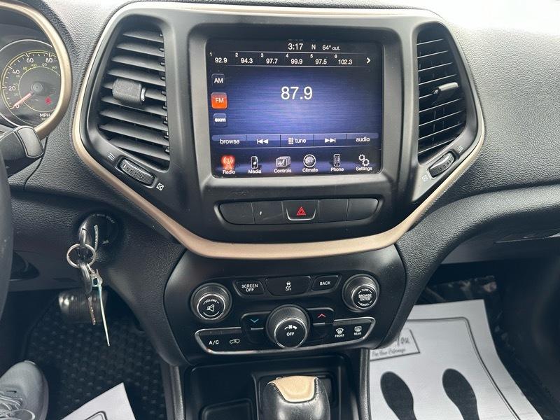 Jeep Cherokee Latitude FWD 2014