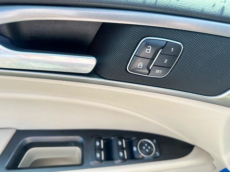 Ford Fusion SE 2017