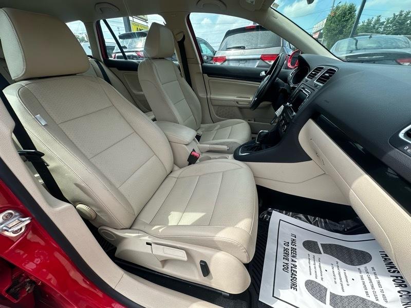 Volkswagen Jetta SportWagen 2.0L TDI 2013