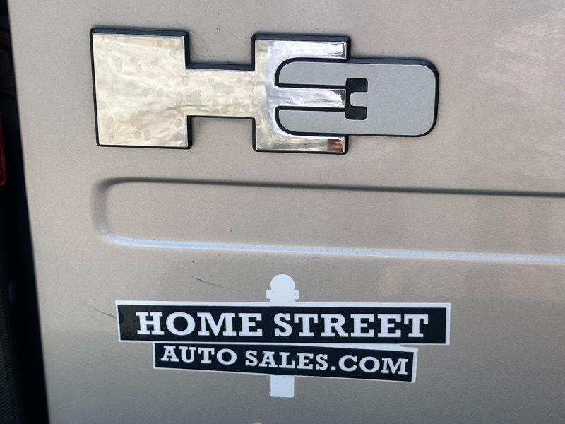 HUMMER H3 Base 2008