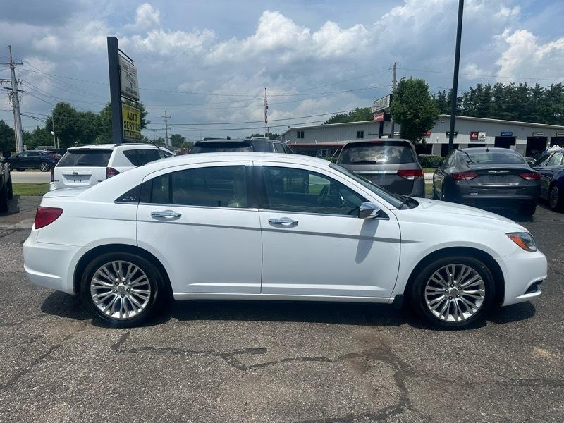 Chrysler 200 Limited 2013