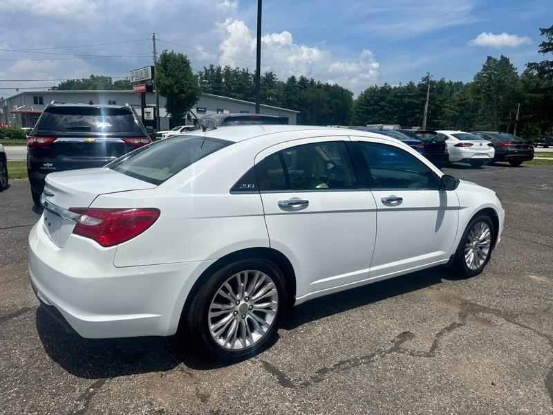 Chrysler 200 Limited 2013