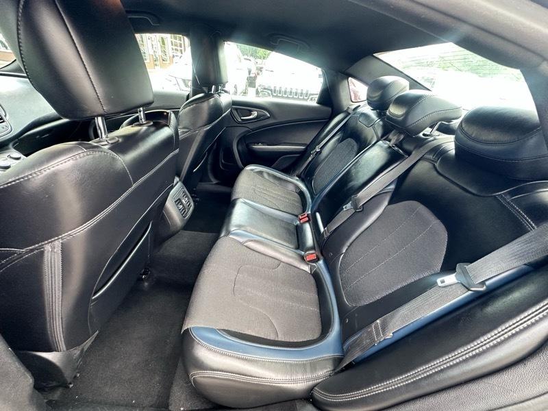 Chrysler 200 S 2015