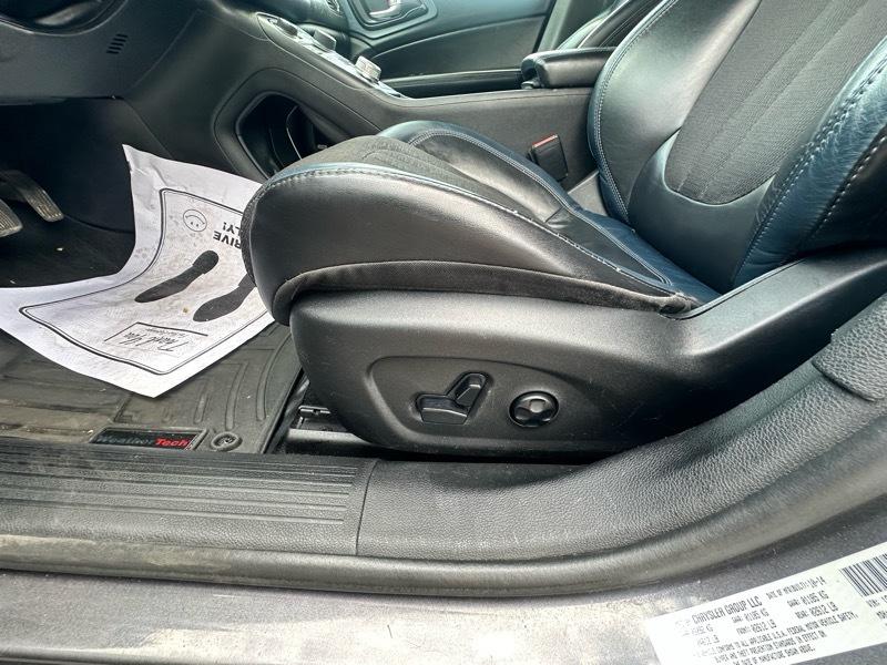 Chrysler 200 S 2015