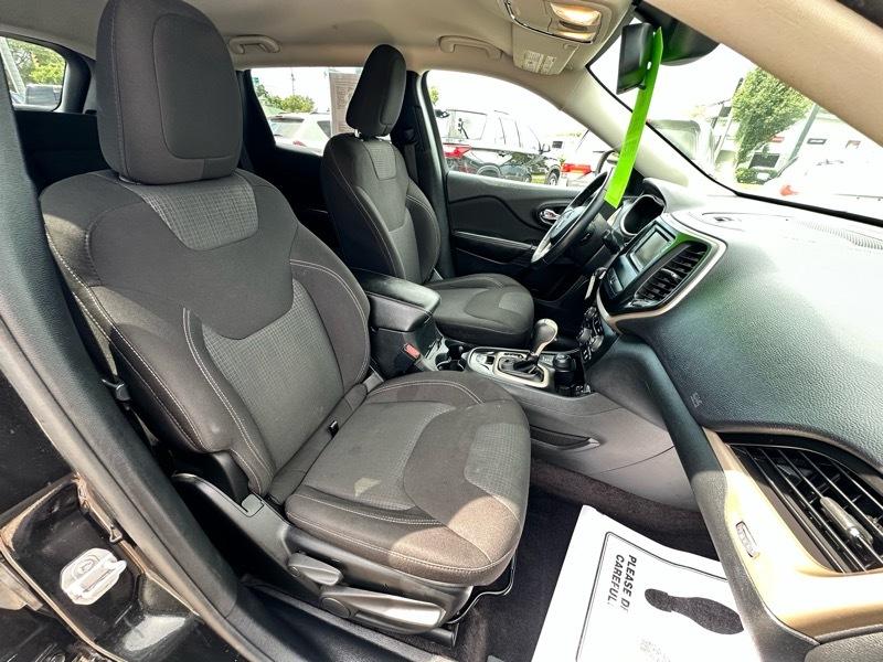 Jeep Cherokee Latitude 4WD 2016