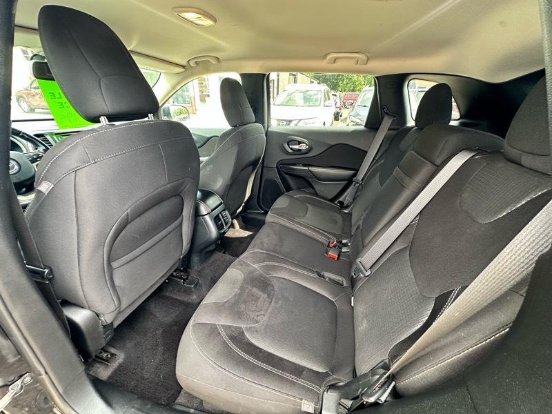 Jeep Cherokee Latitude 4WD 2016