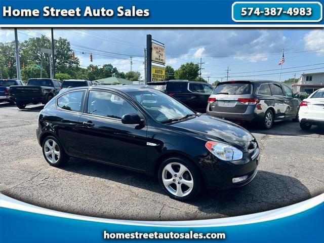 Black 2011 Hyundai Accent Hatchback Front-Wheel Drive Automatic