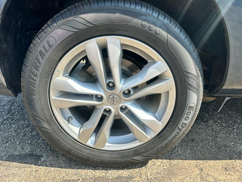 Nissan Rogue S AWD 2013