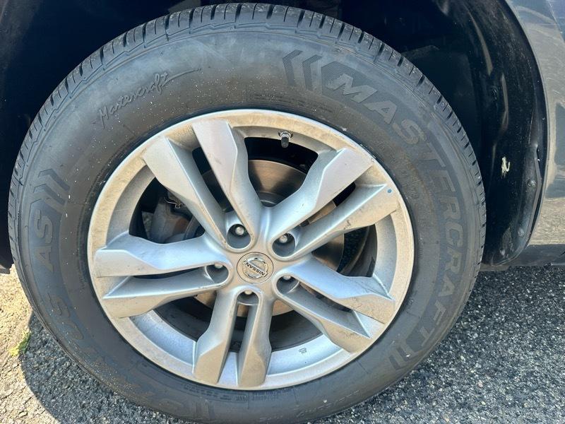 Nissan Rogue S AWD 2013