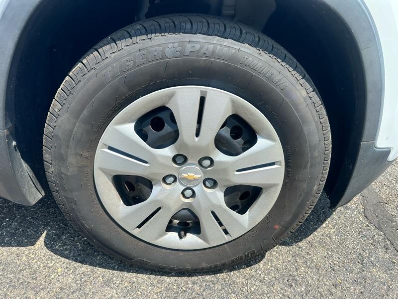 2018 Chevrolet Trax LS's photo