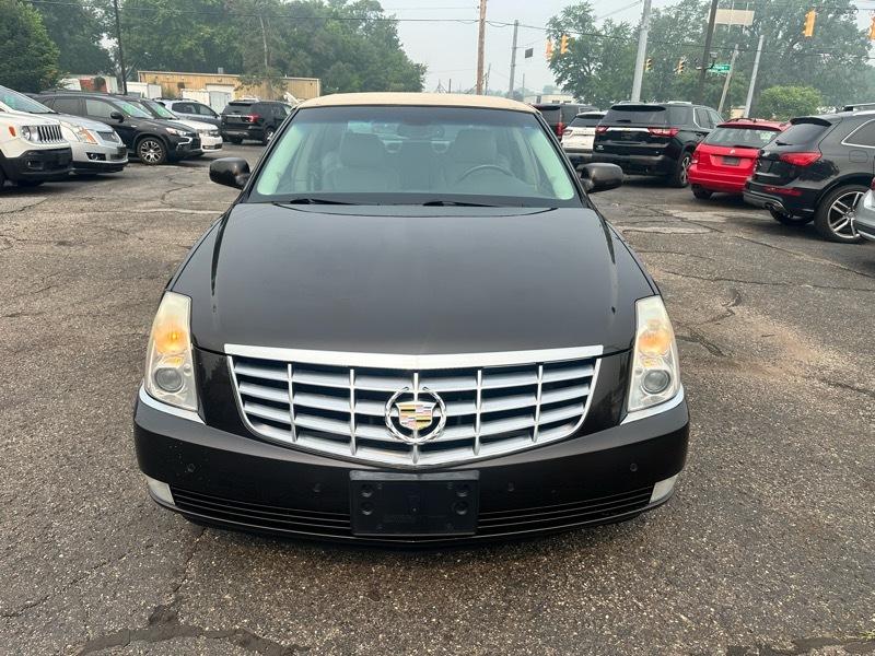 Cadillac DTS Luxury II 2008