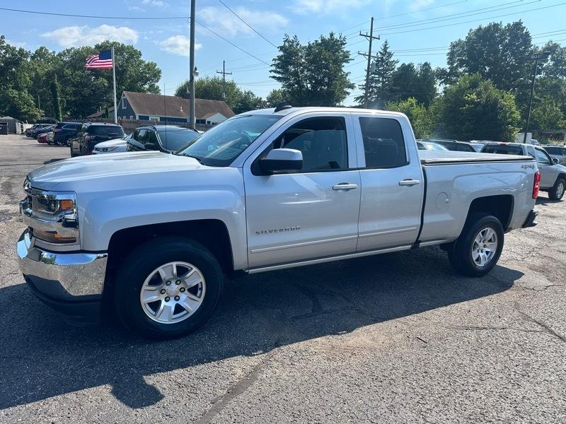 Chevrolet Silverado 1500 Z71 Ext Cab 4WD 4D 2019