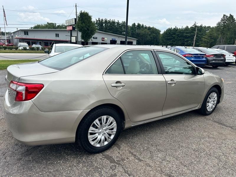 Toyota Camry LE 4D Sedan 2014