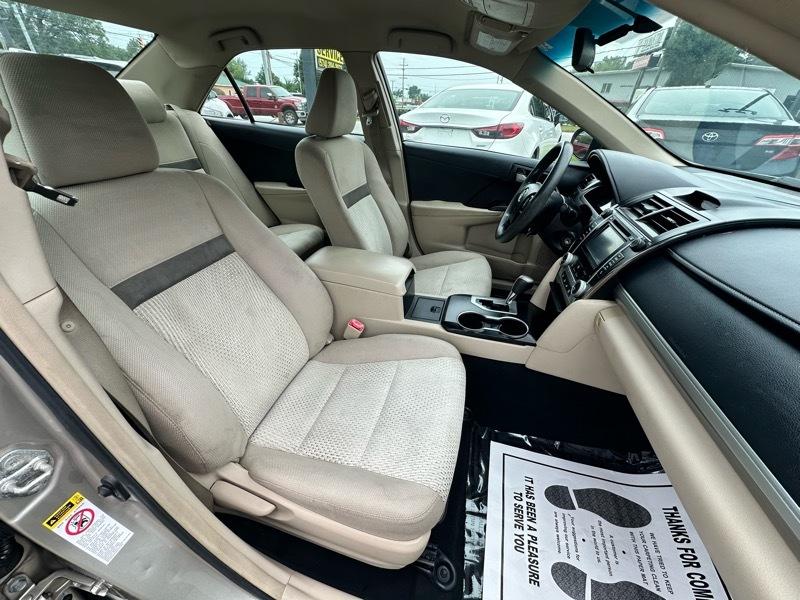Toyota Camry LE 4D Sedan 2014