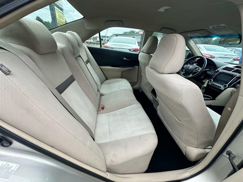 Toyota Camry LE 4D Sedan 2014