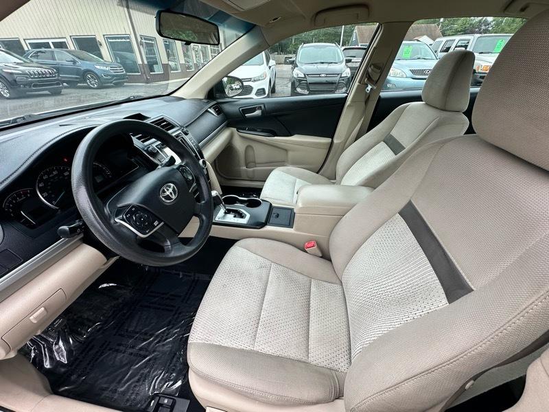 Toyota Camry LE 4D Sedan 2014