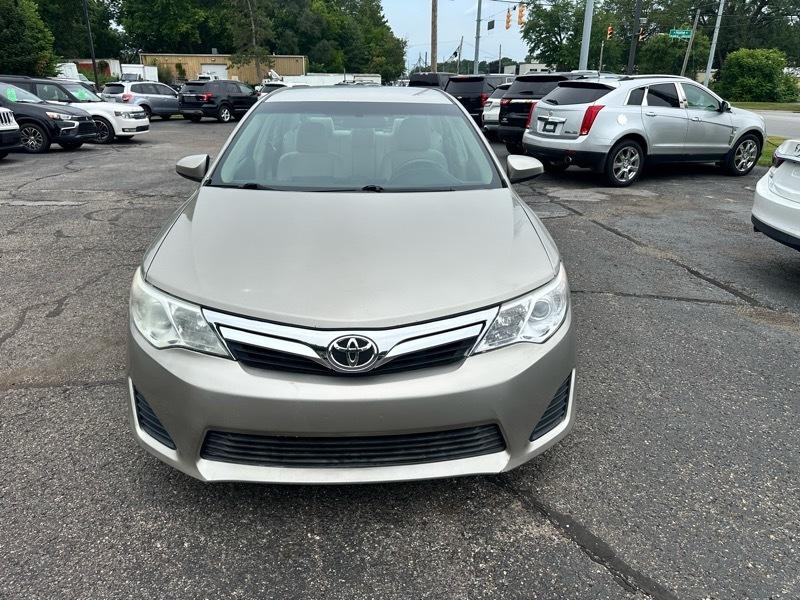 Toyota Camry LE 4D Sedan 2014
