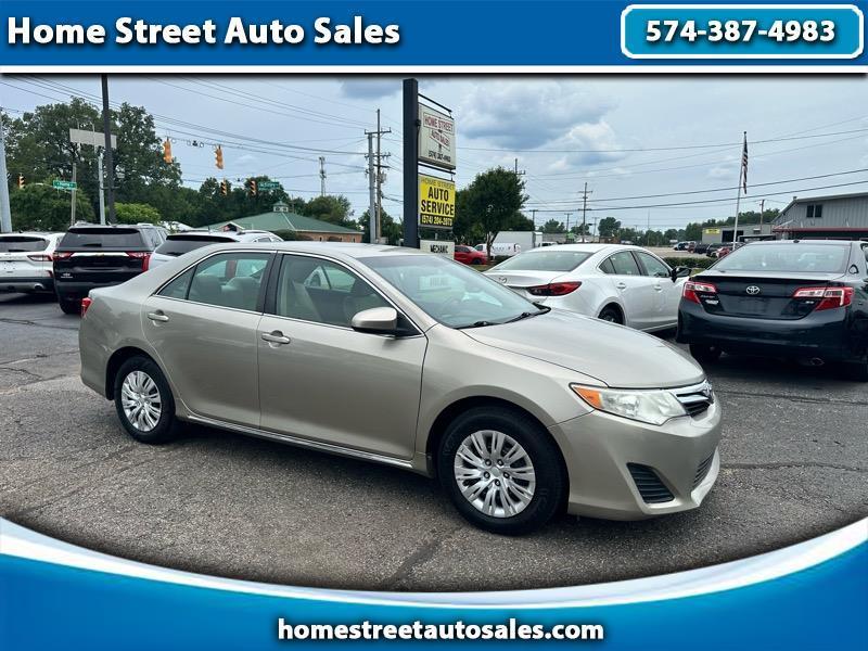 Toyota Camry LE 4D Sedan 2014