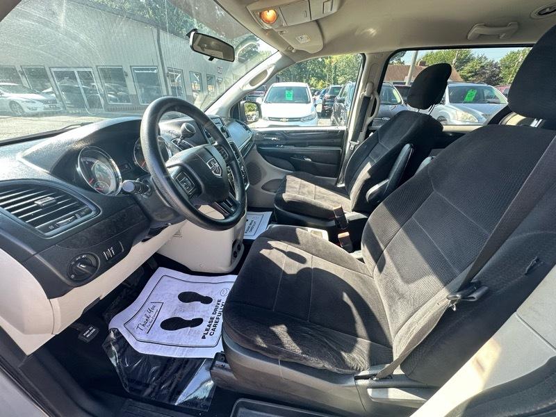 Dodge Grand Caravan SE 2013