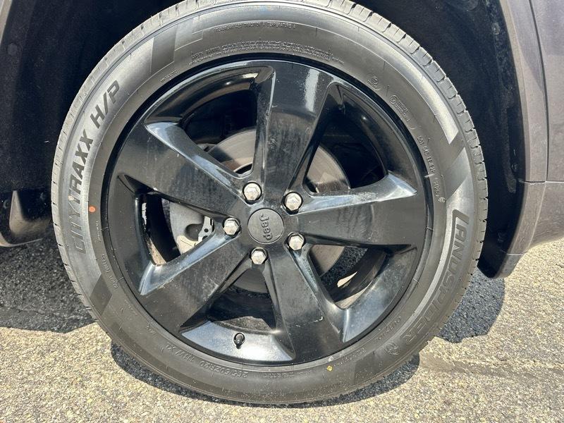 Jeep Grand Cherokee Laredo 4WD 2015