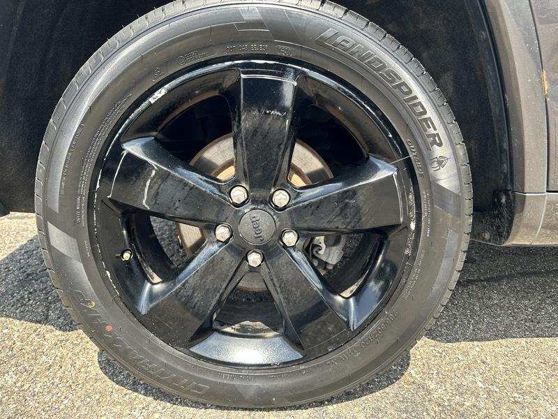 Jeep Grand Cherokee Laredo 4WD 2015