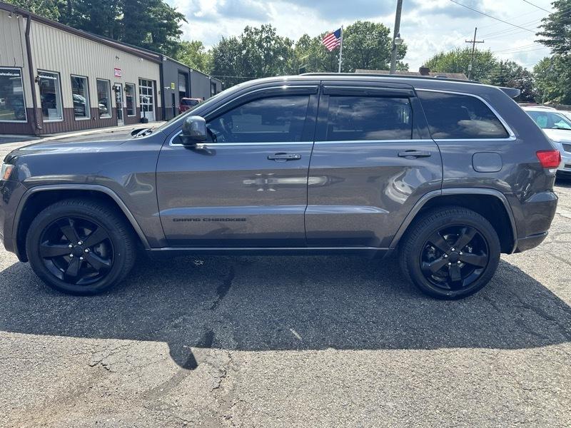 Jeep Grand Cherokee Laredo 4WD 2015