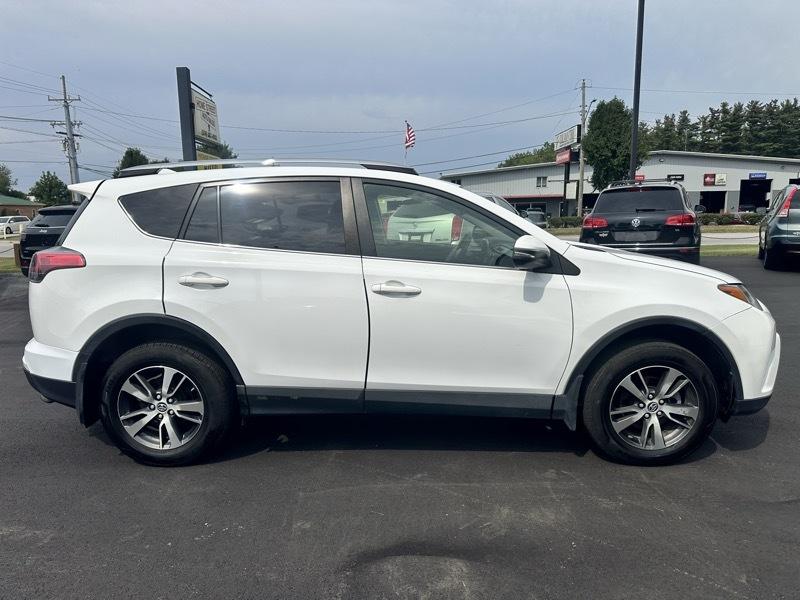 Toyota RAV4 XLE AWD 2018