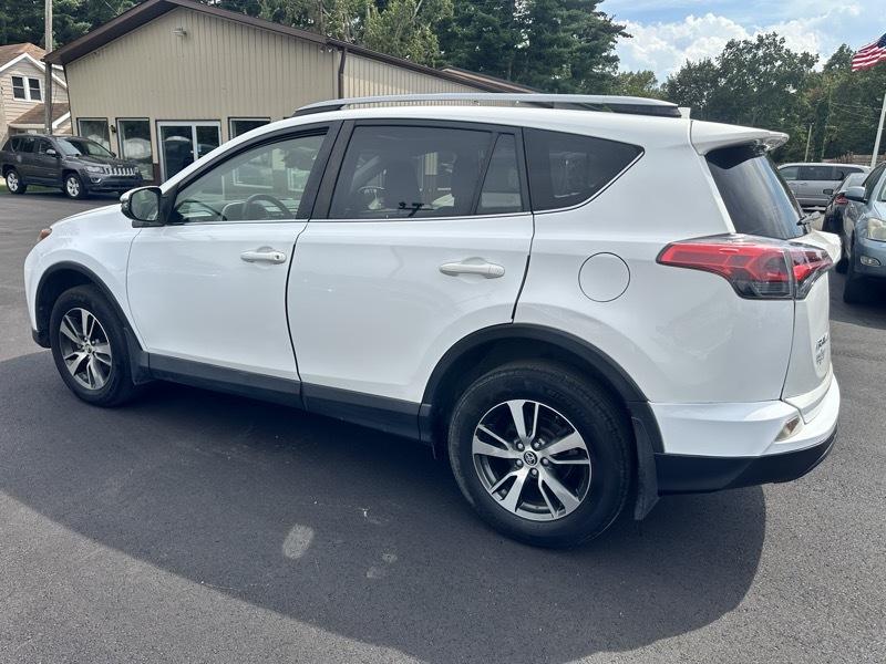 Toyota RAV4 XLE AWD 2018