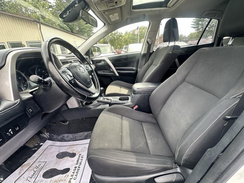 Toyota RAV4 XLE AWD 2018