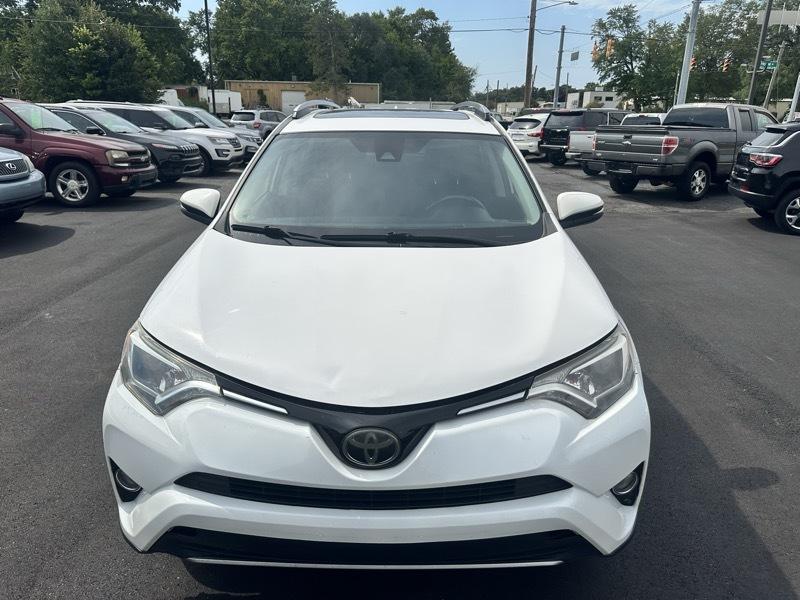 Toyota RAV4 XLE AWD 2018