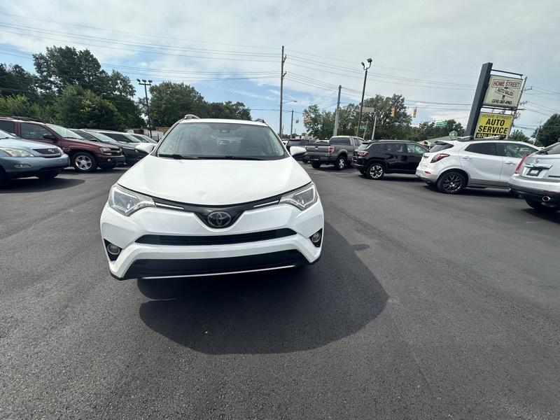 Toyota RAV4 XLE AWD 2018