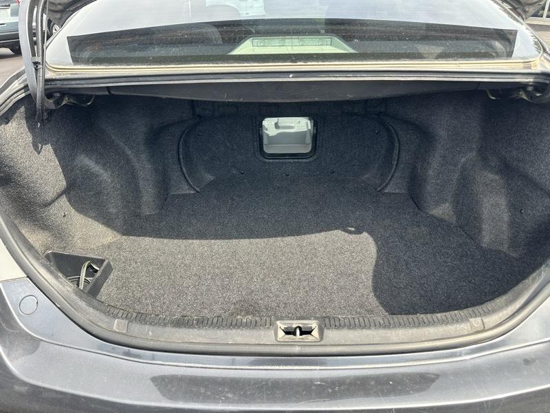 Toyota Camry Base 6-Spd AT 2011