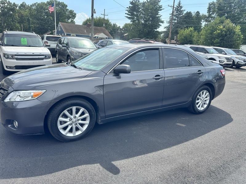 Toyota Camry Base 6-Spd AT 2011