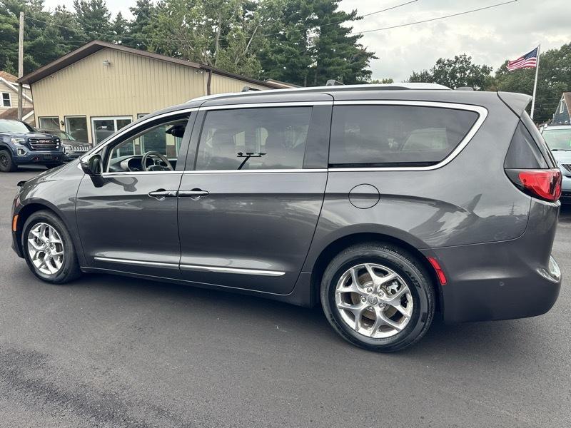 Chrysler Pacifica Limited 2018