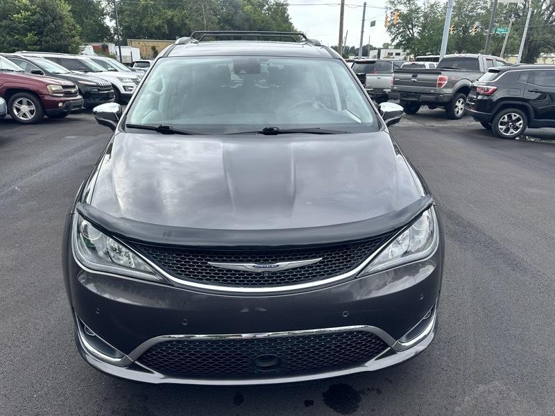 Chrysler Pacifica Limited 2018