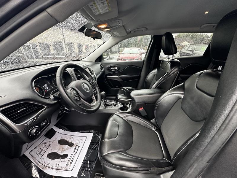 Jeep Cherokee Latitude Plus 4WD 2019