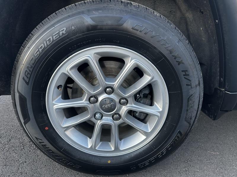 Jeep Grand Cherokee Laredo 2019