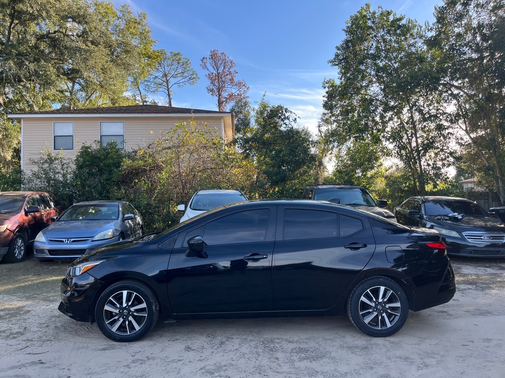 2021 Nissan Versa SV