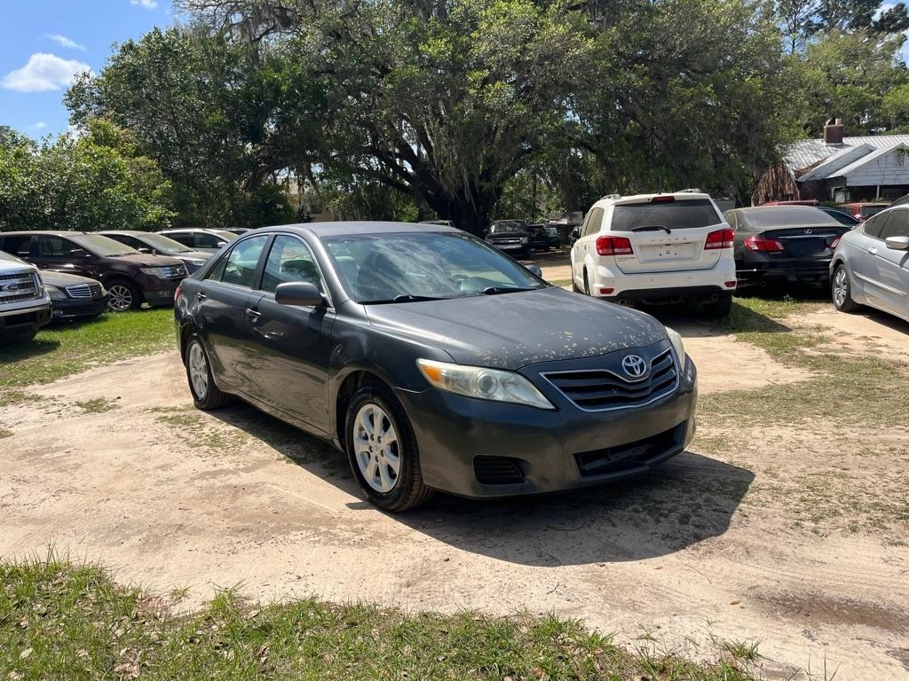 2010 Toyota Camry SE 6-Spd MT