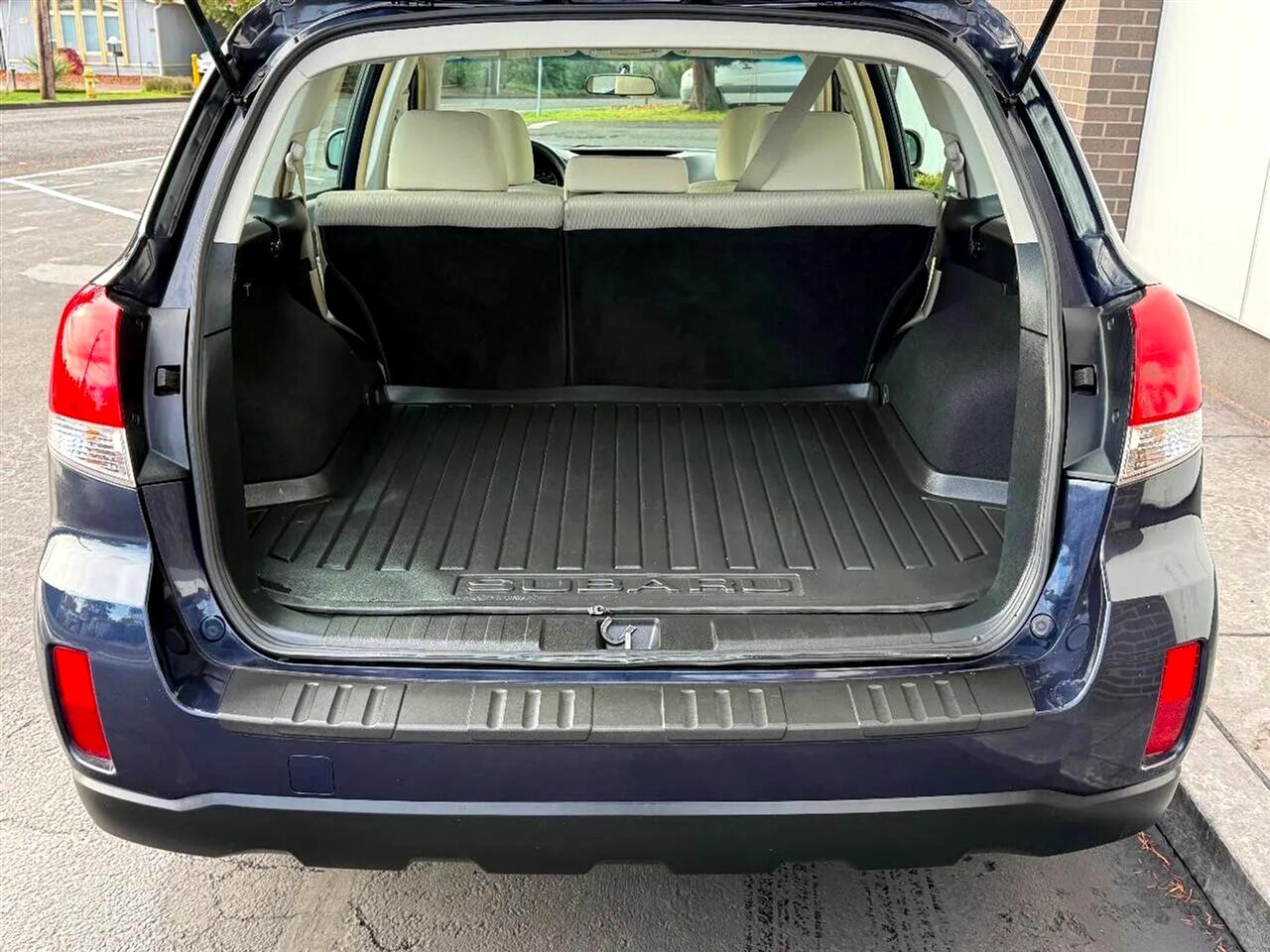 Subaru Outback 2.5i 2012