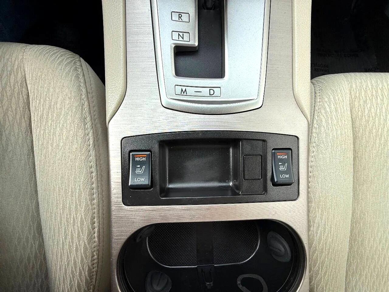 Subaru Outback 2.5i 2012