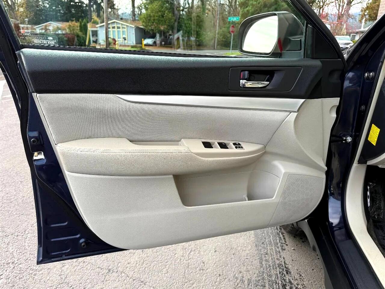 Subaru Outback 2.5i 2012