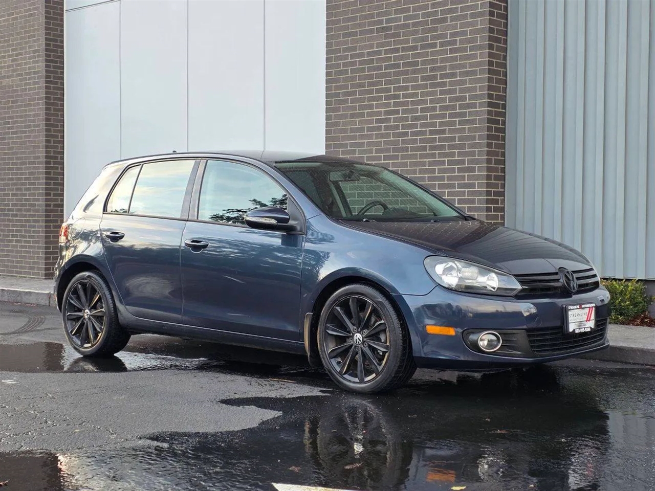 2012 Volkswagen Golf 2.0L 4-Door TDI