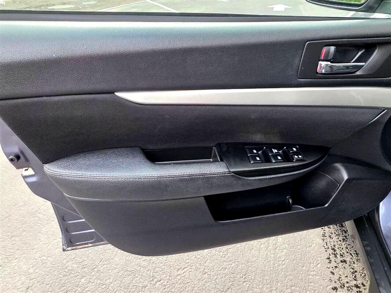 Subaru Outback 2.5i Premium 2014