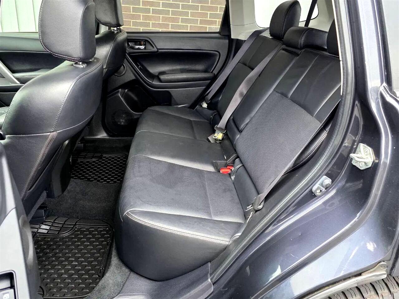 Subaru Forester 2.0XT Touring 2014