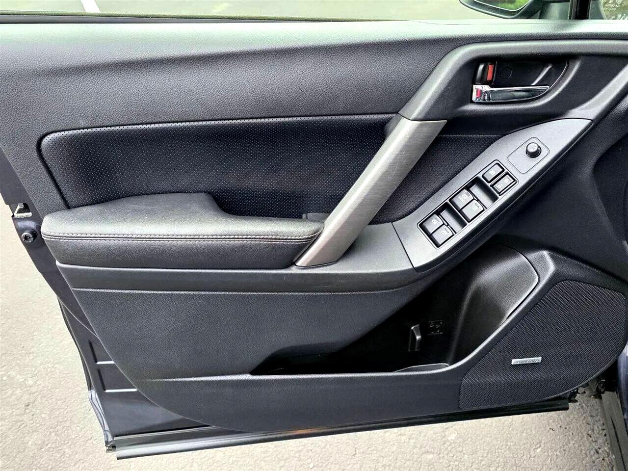 Subaru Forester 2.0XT Touring 2014