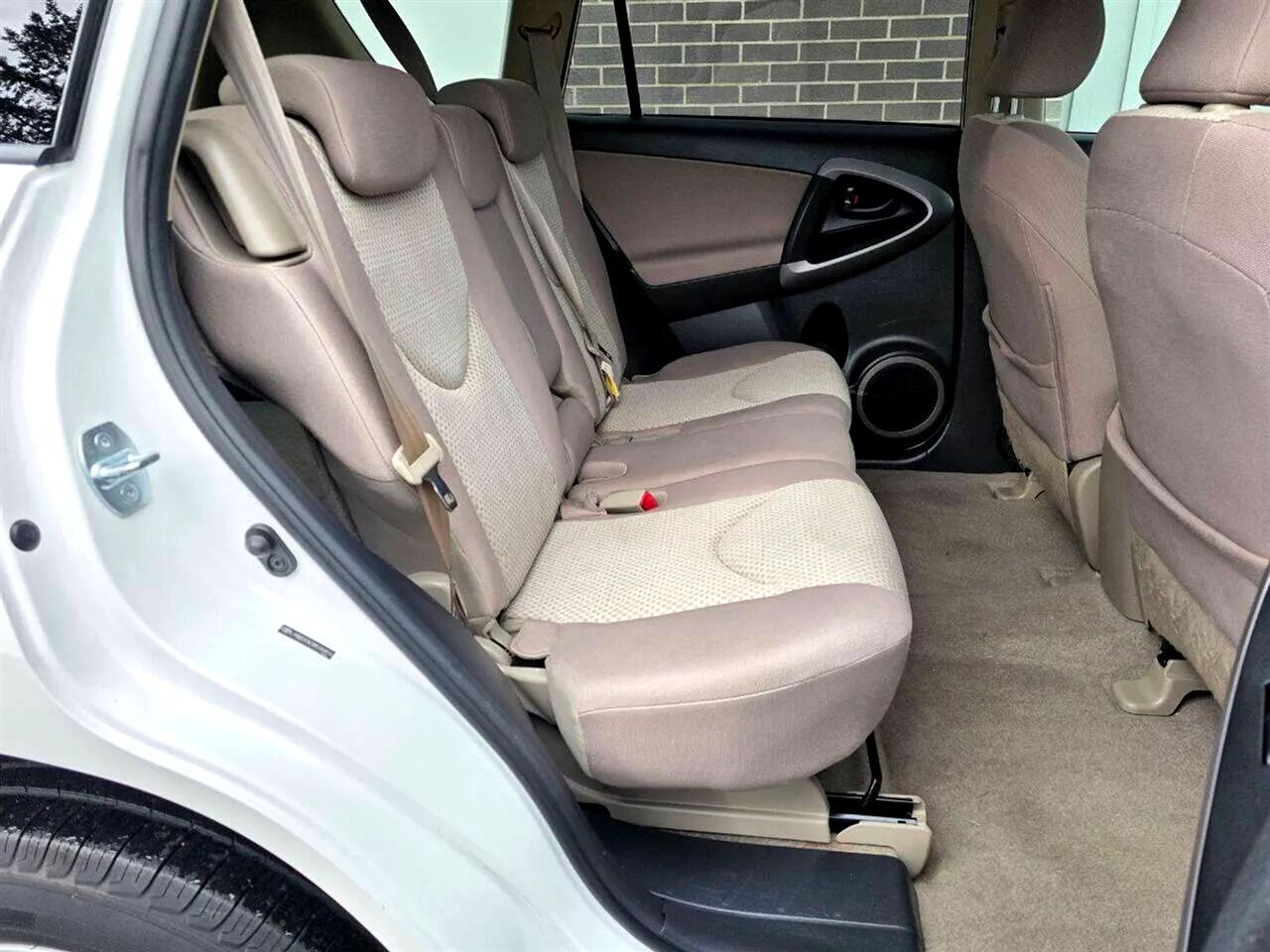 Toyota RAV4 Base I4 4WD 2008