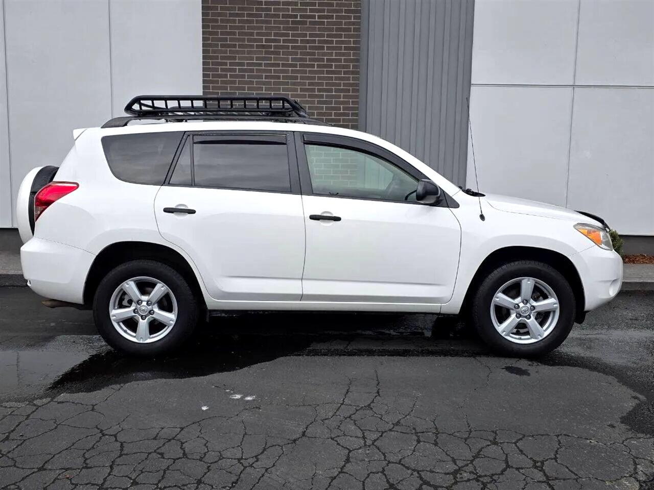 Toyota RAV4 Base I4 4WD 2008