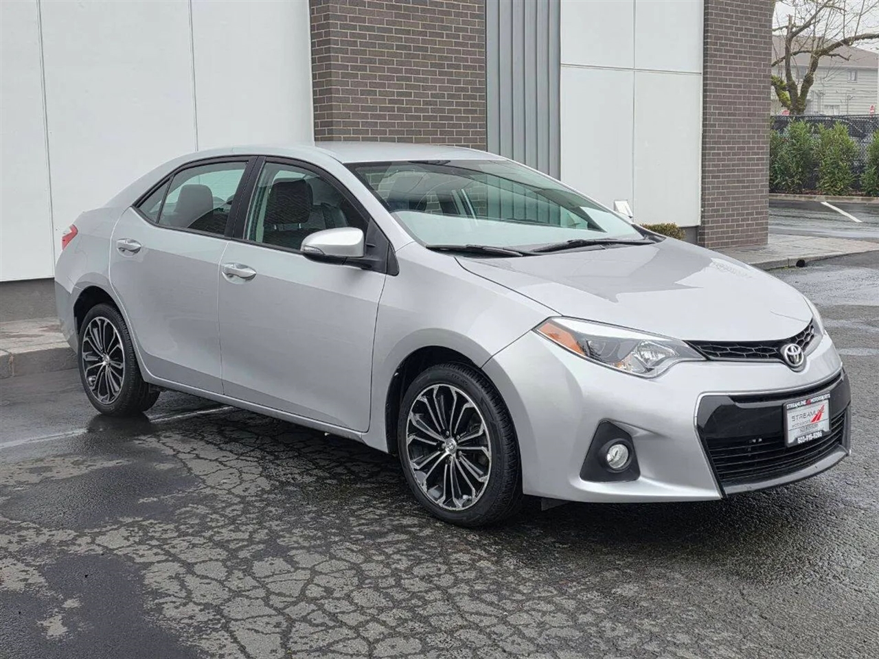 Toyota Corolla S Plus 6MT 2014