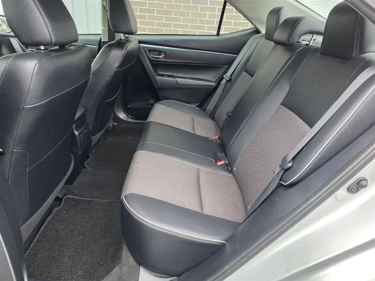 Toyota Corolla S Plus 6MT 2014